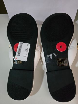 Sandalias Karl Lagerfeld Blancas y Doradas