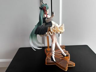Figura Hatsune Miku Latidos 2022