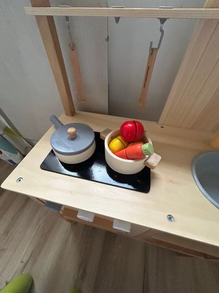 Cocinita de madera para niños