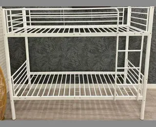 Litera doble cama metálica blanca