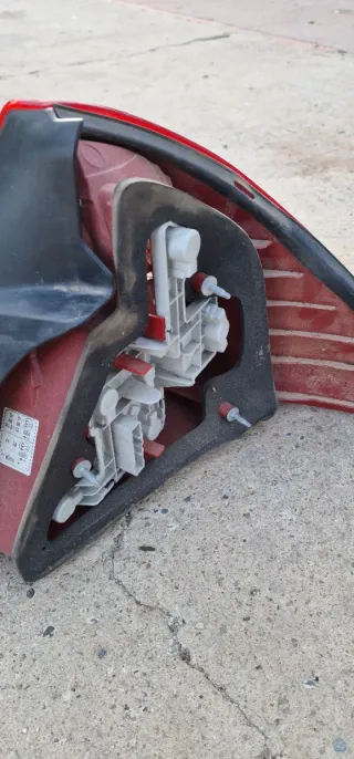 Pilotos Traseros Ford Mondeo 2002