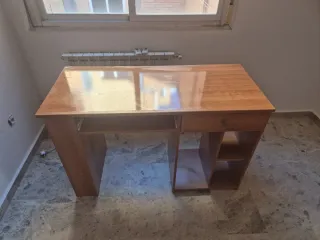 Escritorio madera color roble