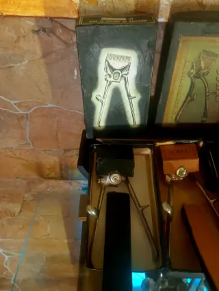 ANTIGUAS MAQUINAS DE CORTAR PELO  EN ESTADO PERFEC