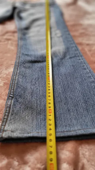 Pantalón vaquero bootcut azul