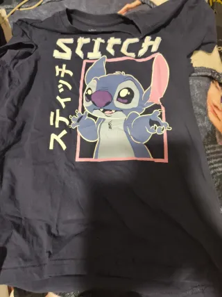 Camiseta azul de Stitch