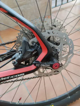 Bicicleta MTB Carbono