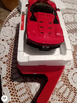 Burago Ferrari F80 1/18 2024