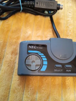 Mando NEC PC Engine TurboPad PI-PD6 con caja