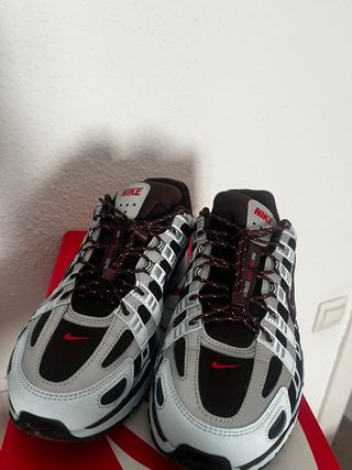 Nike P-6000 Talla 40 marron/azul