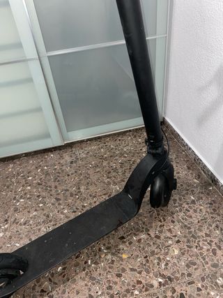 Patinete Eléctrico Cecotec Negro