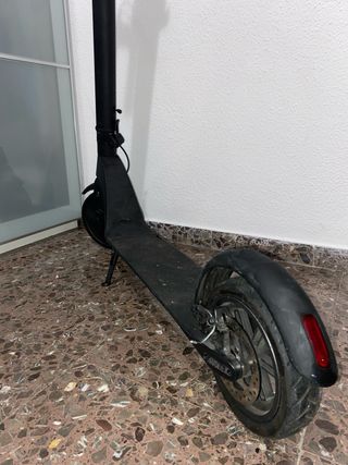 Patinete Eléctrico Cecotec Negro