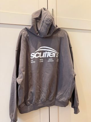Sudadera Scuffers con capucha gris