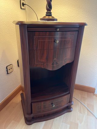 Comodino vittoriano in legno massello