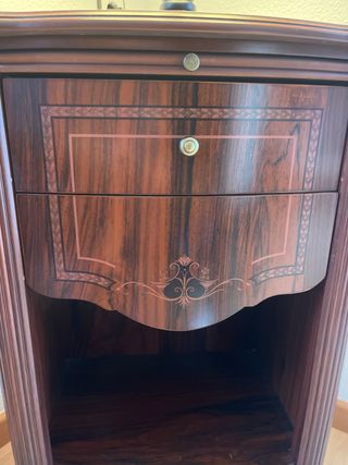 Comodino vittoriano in legno massello