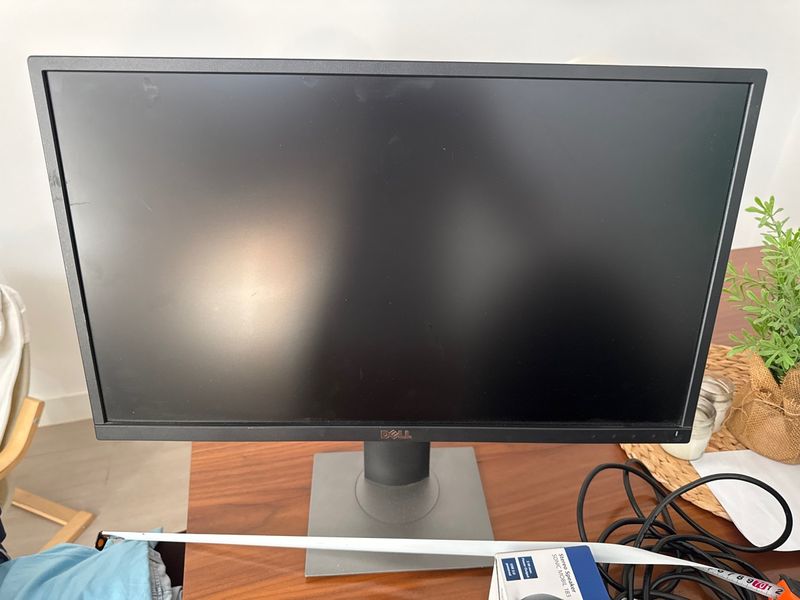 Monitor Dell 24 pulgadas