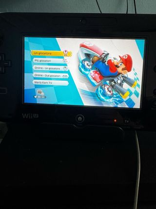 Nintendo Wii U 32GB + Mario Kart 8 Deluxe