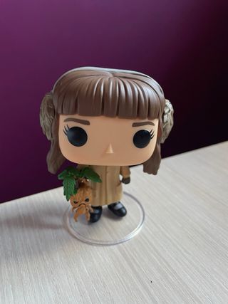 Funko Pop Hermione Granger con Mandrágora