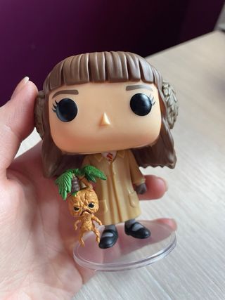 Funko Pop Hermione Granger con Mandrágora
