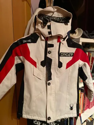 Chaqueta y peto esquí Spyder