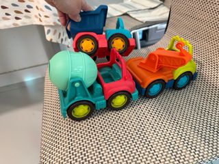 Juego de 3 camiones de juguete