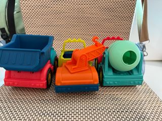 Juego de 3 camiones de juguete