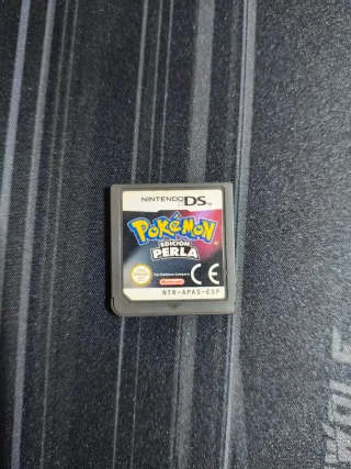 Cartuccia del videogioco Pokémon Perla per Nintendo DS
