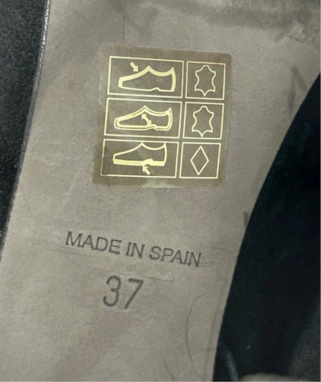 Botas altas piel negra tacón T37