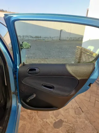 Peugeot 206 2003