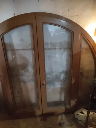 Ventanas de madera con arco