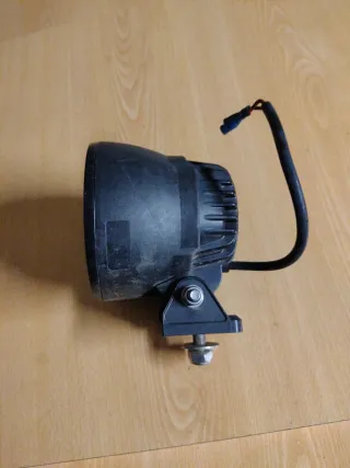 2 Faros LED Largo Alcance 4x4 con tapa protectora