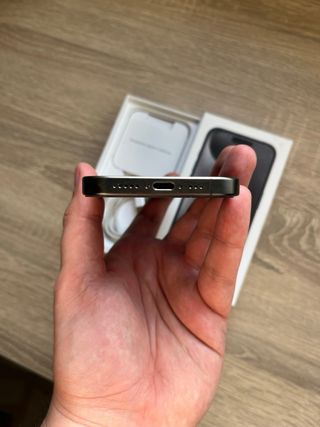 iPhone 15 Pro 128GB Negro Titanio