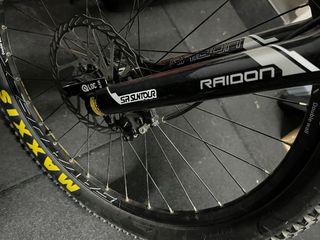 Bici Eléctrica Carbono SAVA e-bike