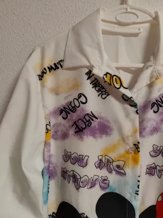 Camisa de chica talla 44-46 de Italy moda nueva.