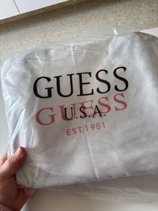 Bolso Guess Beige y Dorado