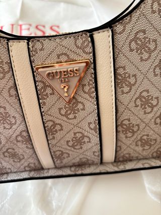 Bolso Guess Beige y Dorado