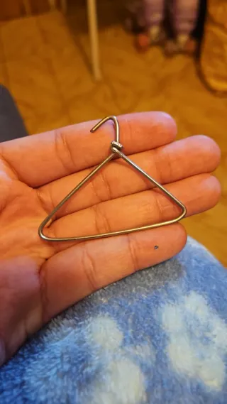 Lote de muñecas, ropa y juguetes