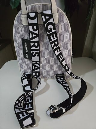 Mochila Karl Lagerfeld Gris y Blanca
