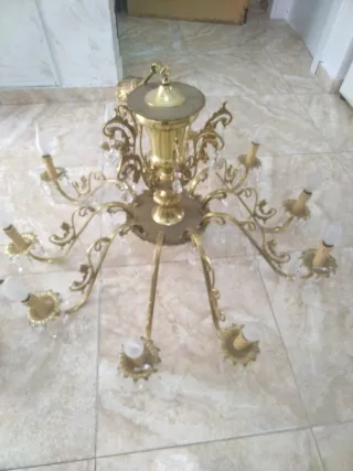 Lámpara de bronce estilo clásico