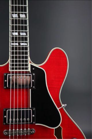 Eastman T486 (ES335) como nueva