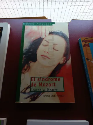 Libros juveniles variados