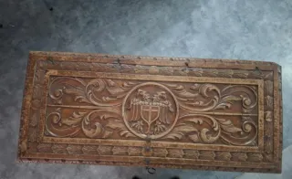 Arca Baúl Antiguo Cedro Tallado