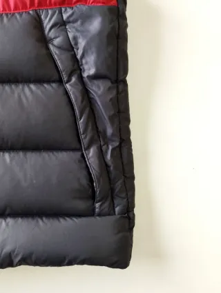 Chaleco acolchado Nike Negro y Rojo