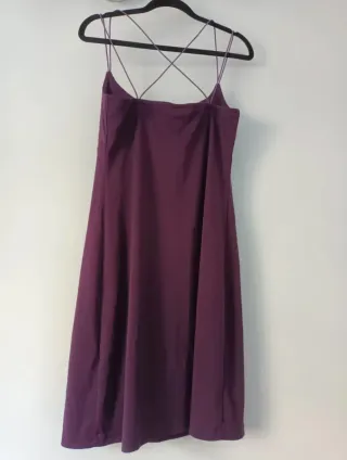 Vestido morado Pimkie tirantes cruzados