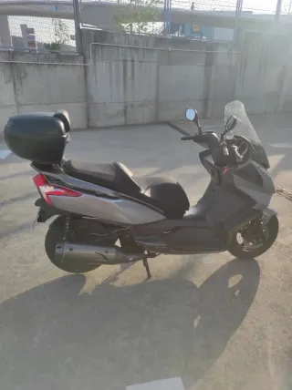 Kymco Super Dink 125cc - 25.000km.