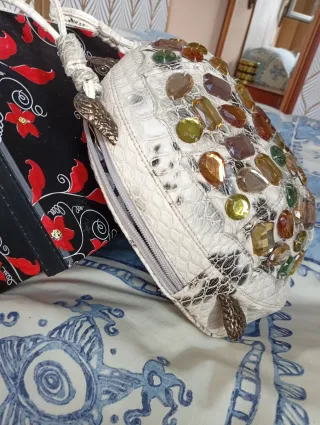 Bolso piel sintética tortuga pedrería