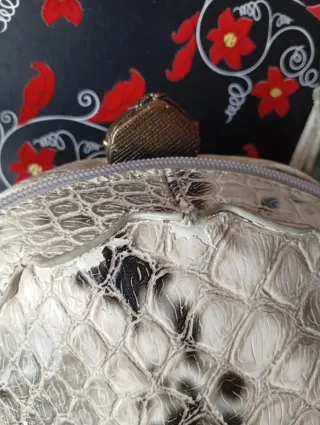 Bolso piel sintética tortuga pedrería