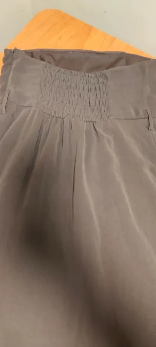 Vestido sin mangas gris