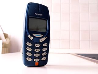 Nokia 3310 Originale + Batteria + Caricabatteria