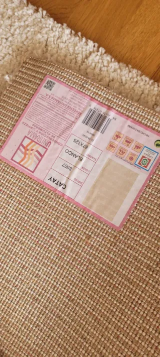 Tappeto di lana beige