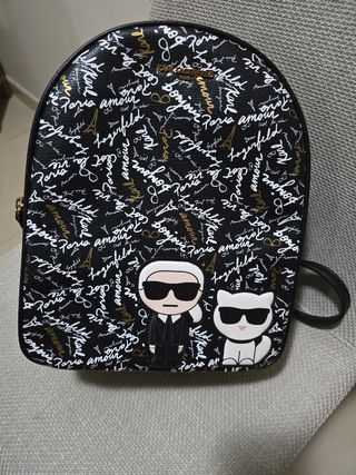 Mochila Karl Lagerfeld Negra y Dorada